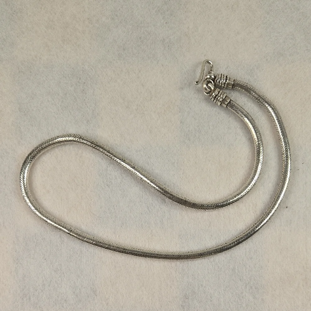 Sleek Silver Snake Chain Necklace - Picture 5 of 7